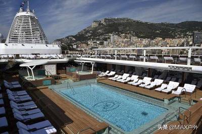 最豪華大型郵輪