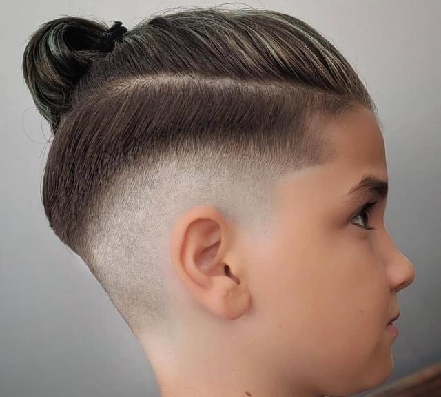 潛水艇雕刻發(fā)型教程