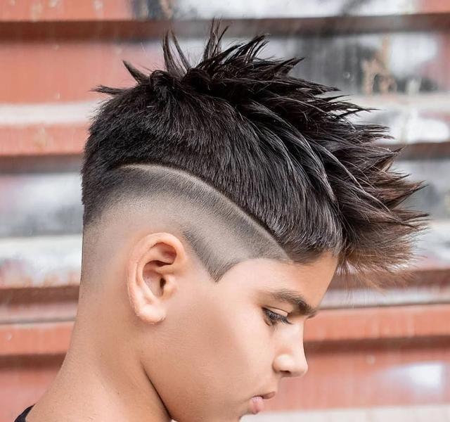 潛水艇雕刻發(fā)型教程